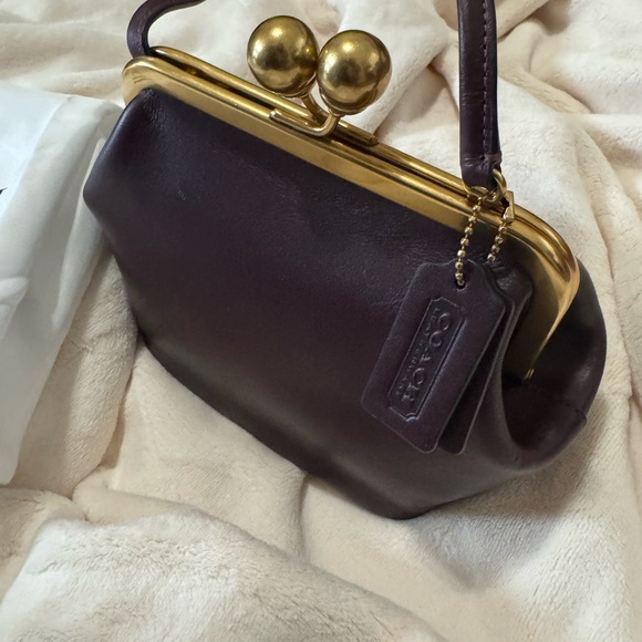 Coach Kisslock 16 Frame Bag Black Currant NWOT - Picture 6 of 6